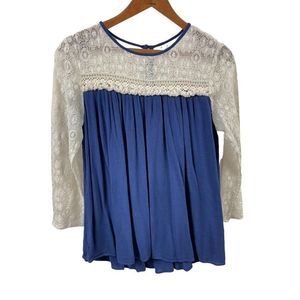 Andree Lace Blouse Size Small